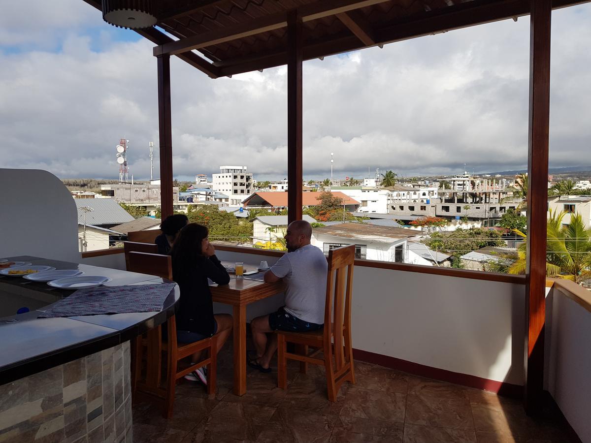 Gloria - Galapagos Inn Puerto Ayora  Exterior foto