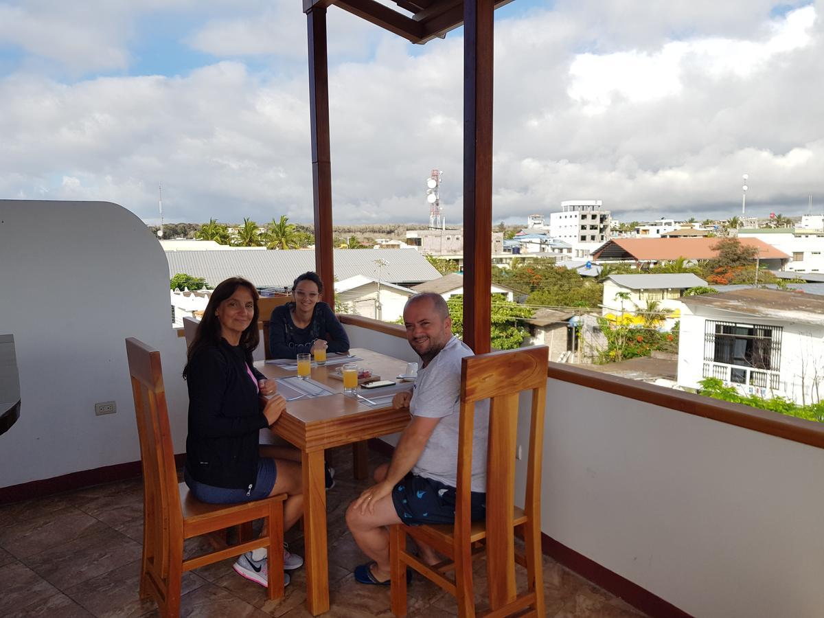 Gloria - Galapagos Inn Puerto Ayora  Exterior foto